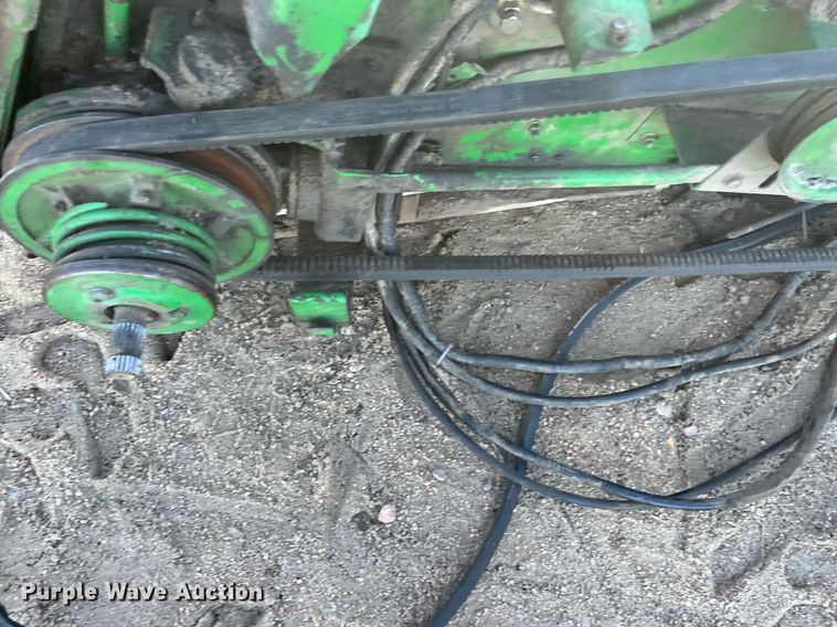 image for item DQ4008 John Deere 9500 combine feederhouse