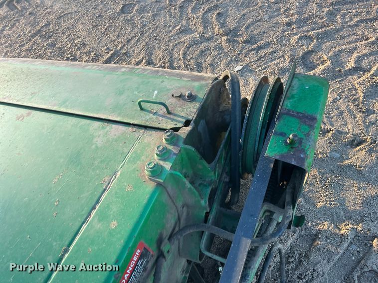 image for item DQ4008 John Deere 9500 combine feederhouse