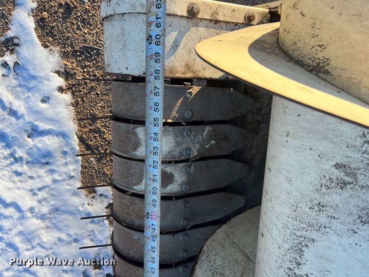 image for item DQ4015 Hesston 2000-150  forage harvester