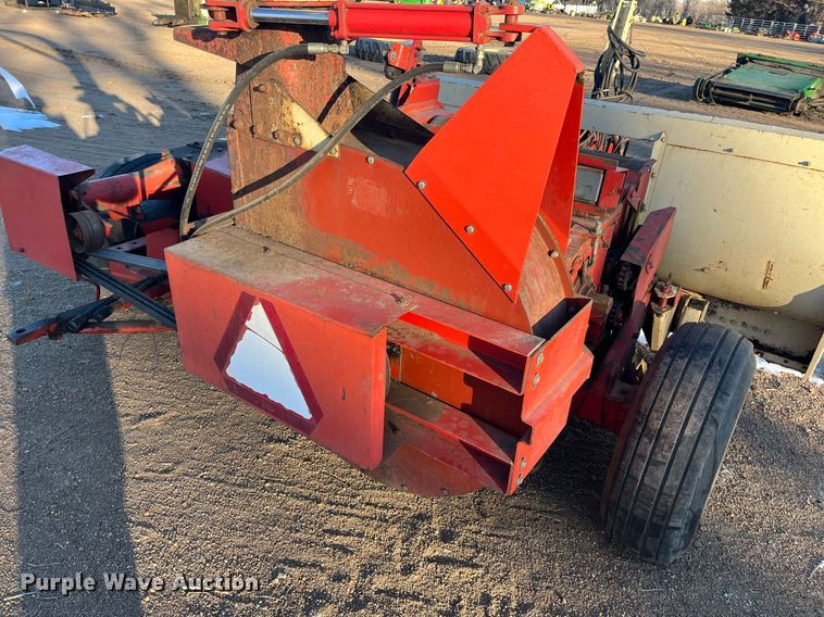 image for item DQ4015 Hesston 2000-150  forage harvester