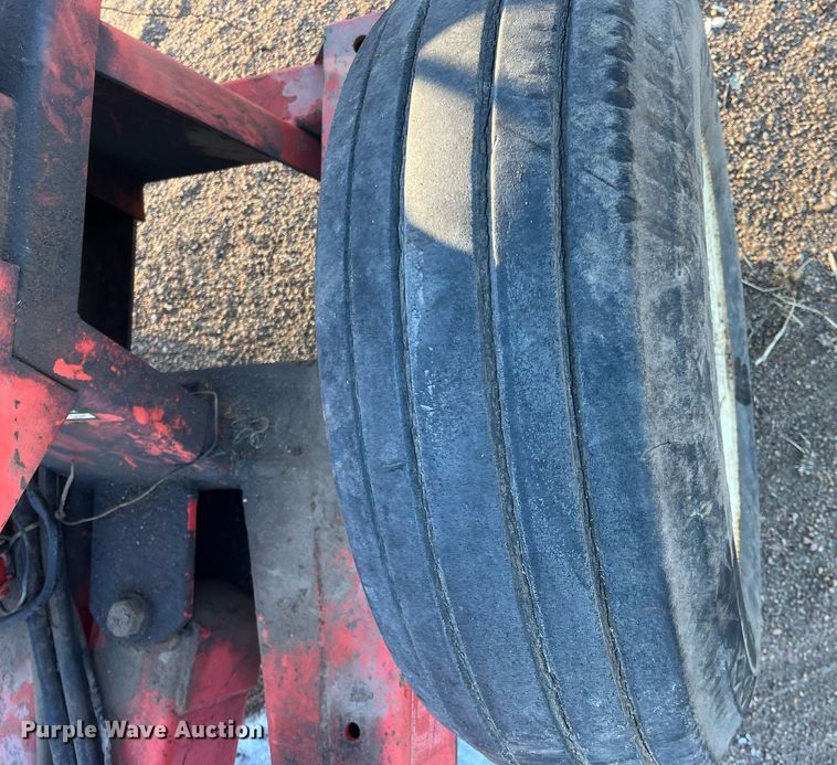 image for item DQ4015 Hesston 2000-150  forage harvester