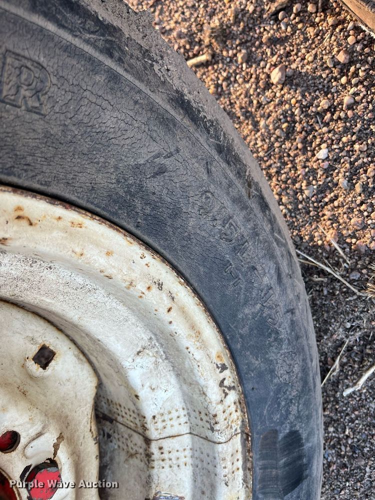 image for item DQ4015 Hesston 2000-150  forage harvester