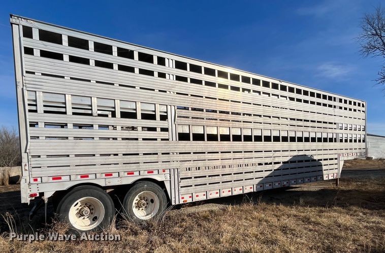 image for item DR7430 1984 Barrett  livestock trailer
