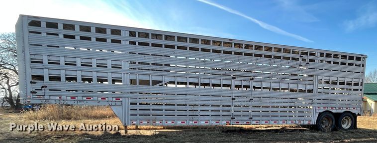 image for item DR7430 1984 Barrett  livestock trailer