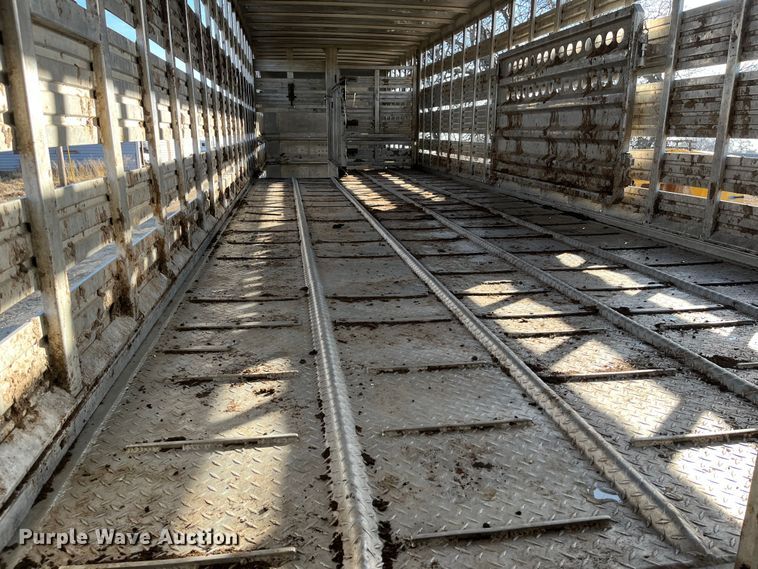 image for item DR7430 1984 Barrett  livestock trailer