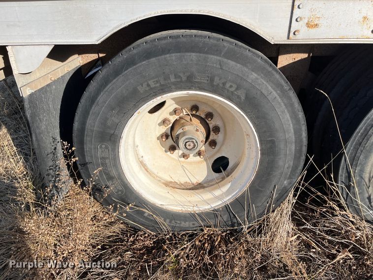image for item DR7430 1984 Barrett  livestock trailer