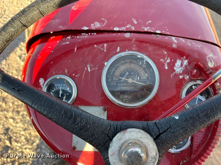 image for item DS2660 1958 Massey Fergusen 65  tractor