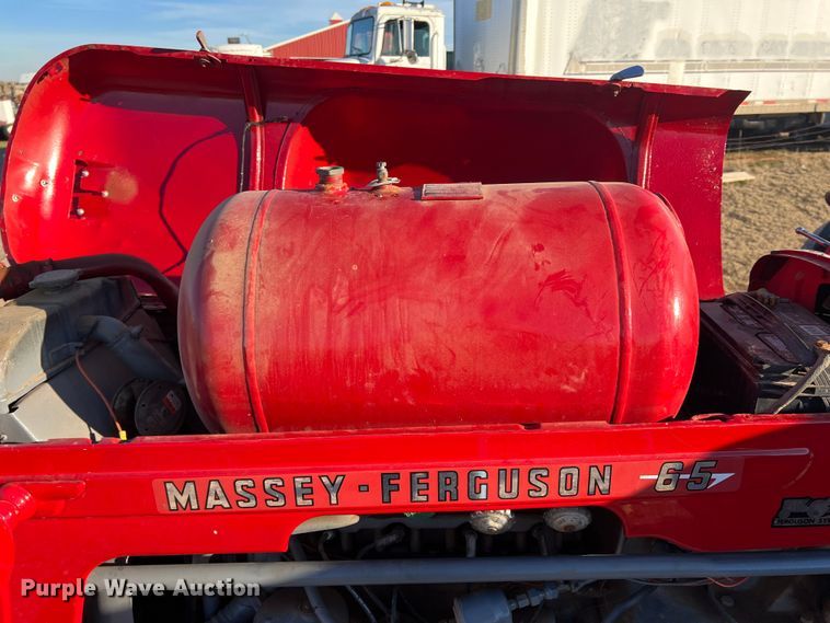 image for item DS2660 1958 Massey Fergusen 65  tractor