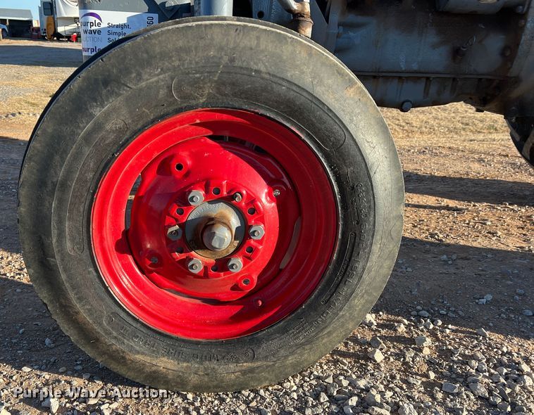 image for item DS2660 1958 Massey Fergusen 65  tractor