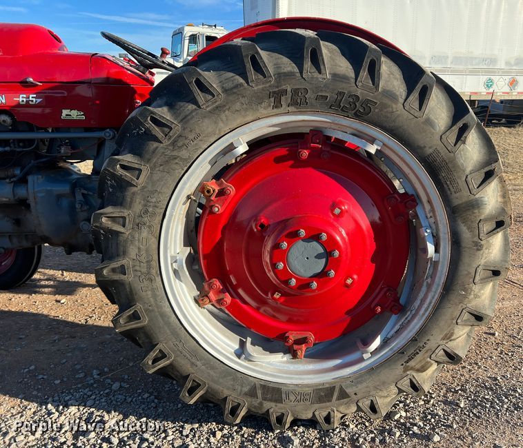 image for item DS2660 1958 Massey Fergusen 65  tractor