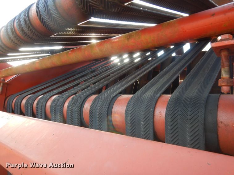 image for item HF9474 1982 Hesston 5510 round baler