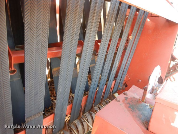 image for item HF9474 1982 Hesston 5510 round baler