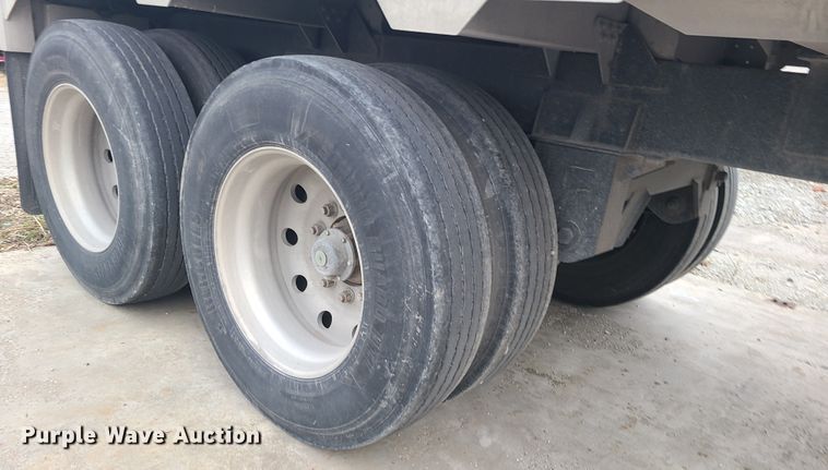 image for item JG9571 2007 Timpte  grain trailer