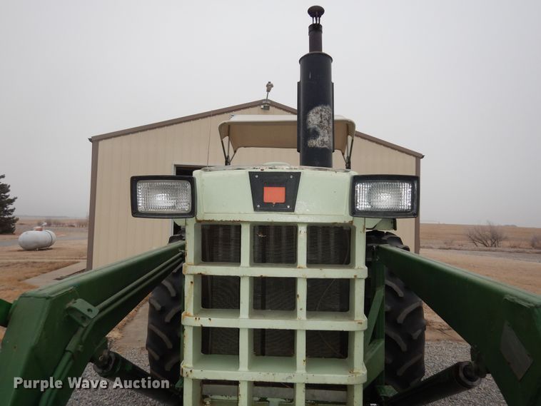 image for item JQ9929 1968 Oliver 1650  tractor