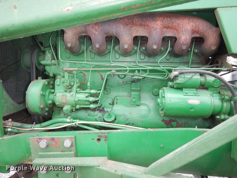 image for item JQ9929 1968 Oliver 1650  tractor