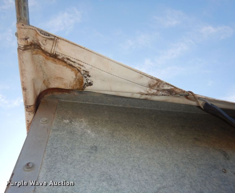 image for item JQ9958 Parker J2100  gravity wagon