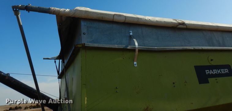 image for item JQ9958 Parker J2100  gravity wagon