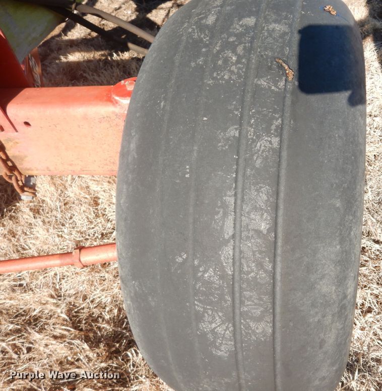 image for item JQ9958 Parker J2100  gravity wagon