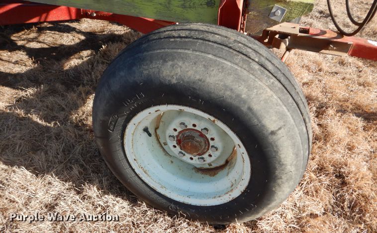 image for item JQ9958 Parker J2100  gravity wagon