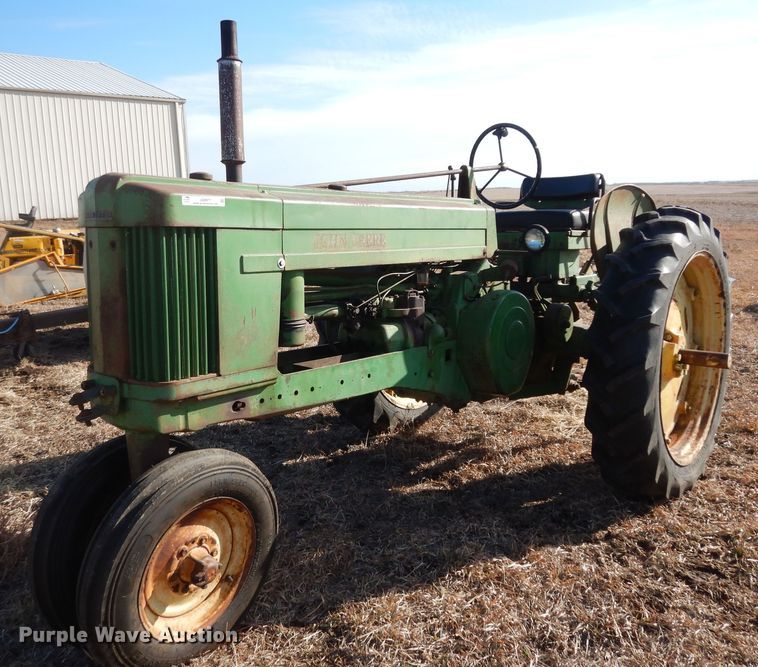 image for item JQ9977 1952 John Deere 50  tractor