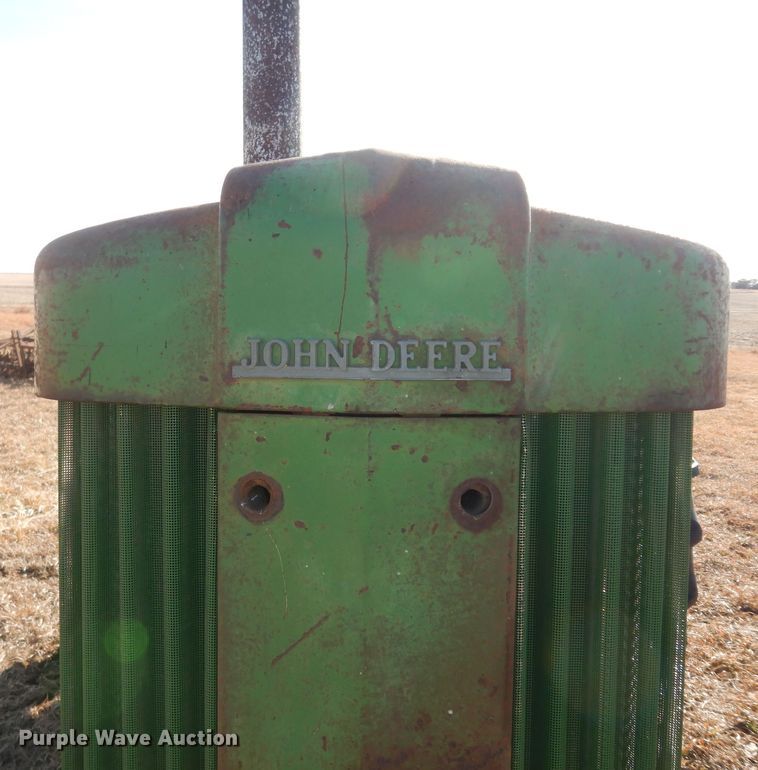 image for item JQ9977 1952 John Deere 50  tractor