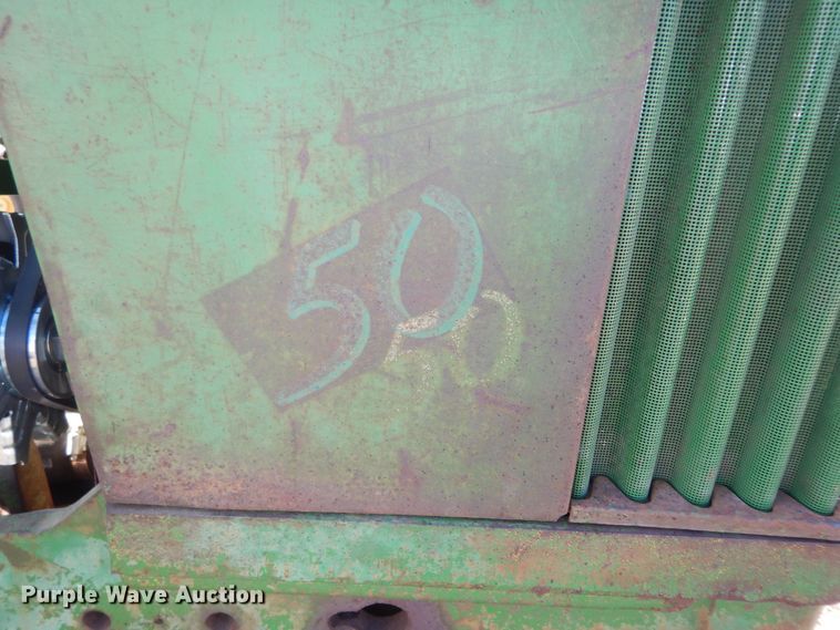 image for item JQ9977 1952 John Deere 50  tractor