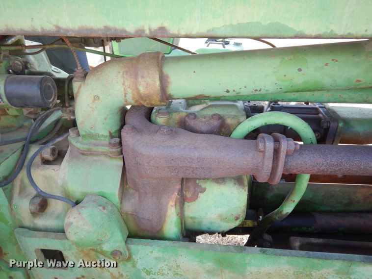 image for item JQ9977 1952 John Deere 50  tractor