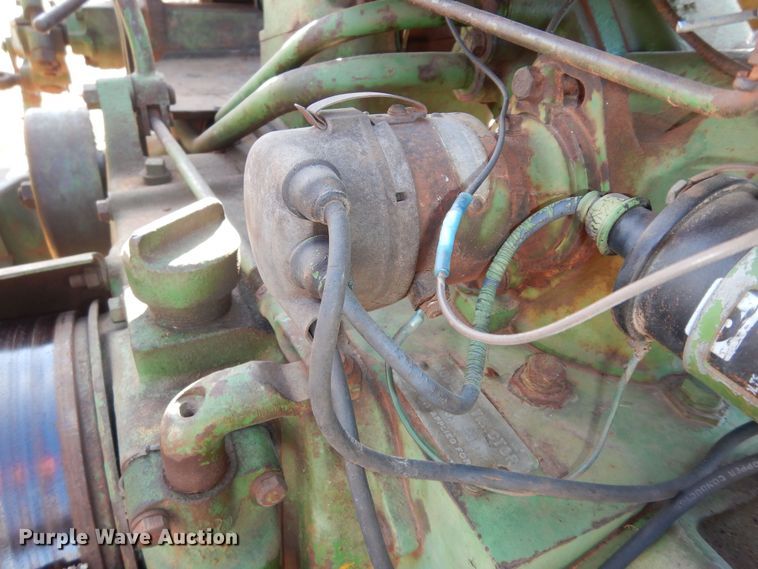 image for item JQ9977 1952 John Deere 50  tractor