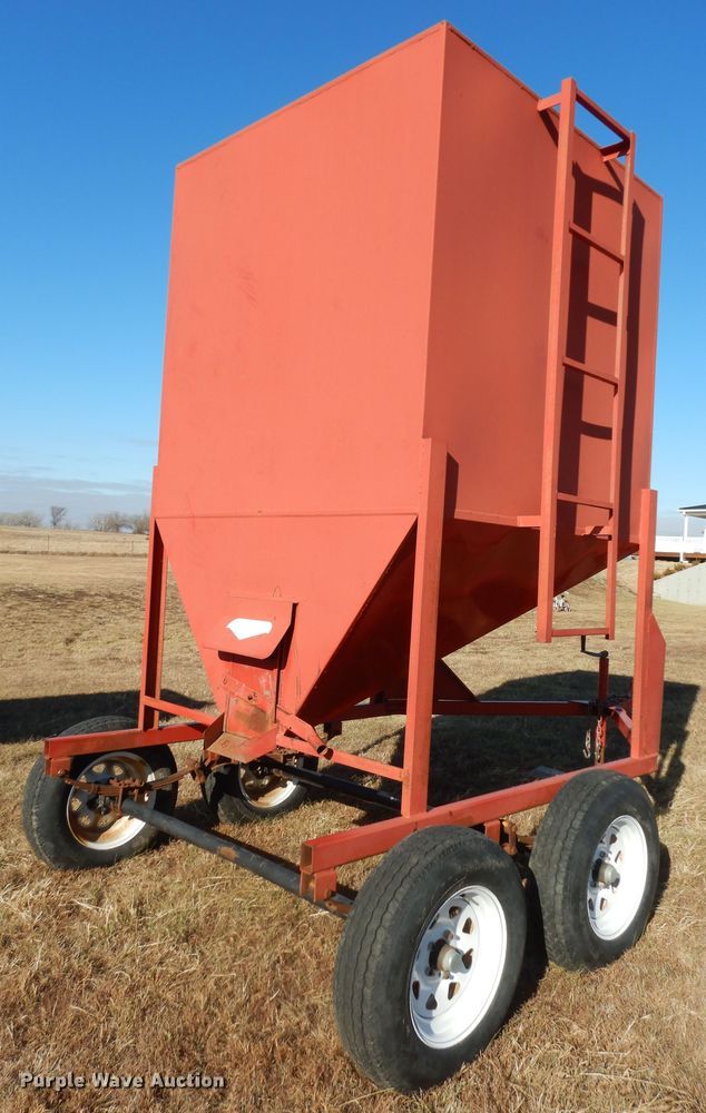 image for item JR9004 Feed bin