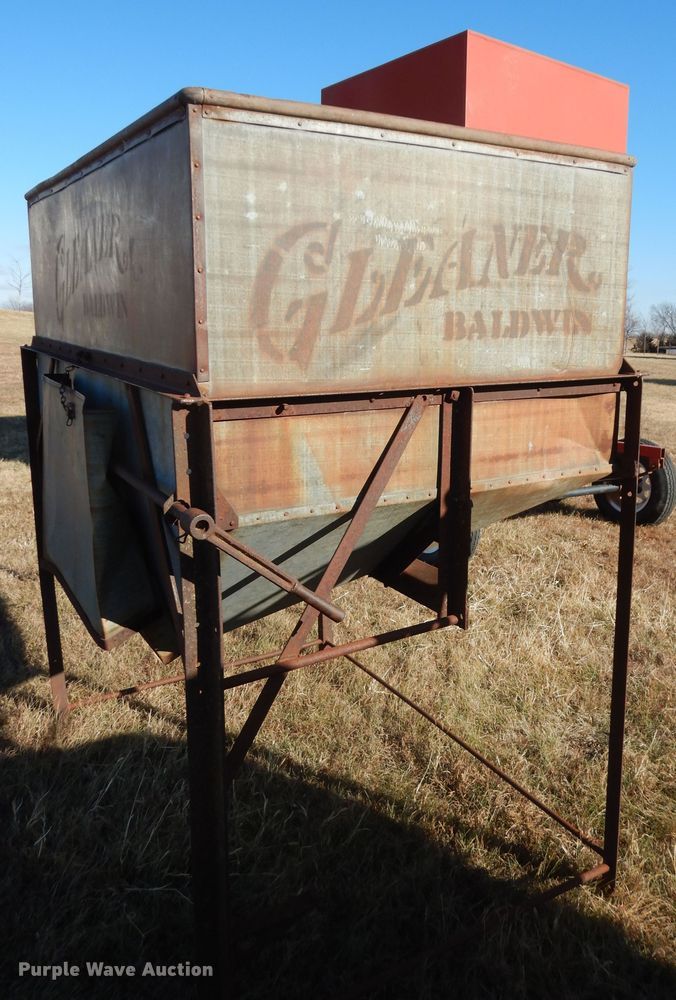 image for item JR9005 Ag equipment