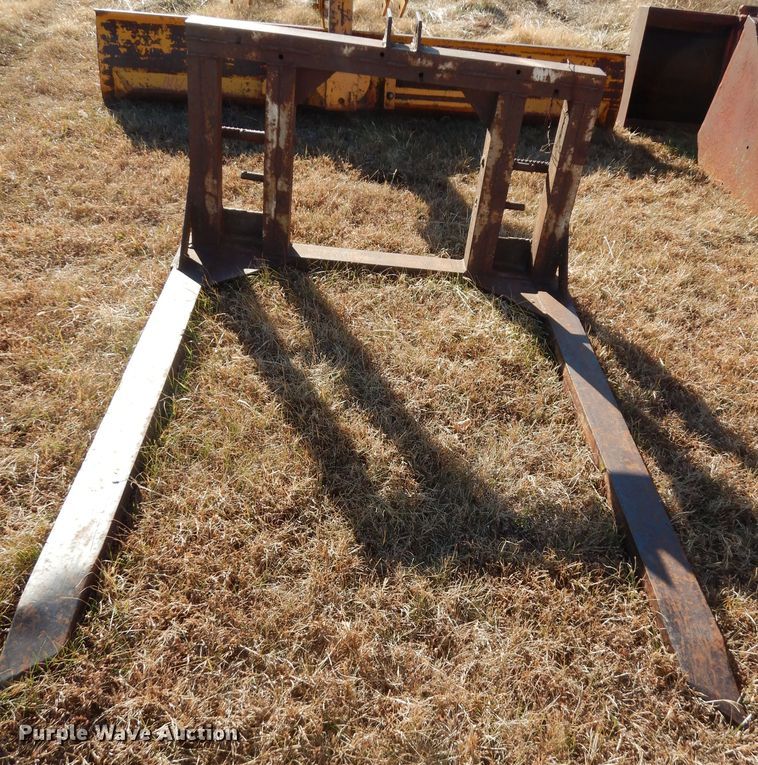 image for item JR9008 64"L forks