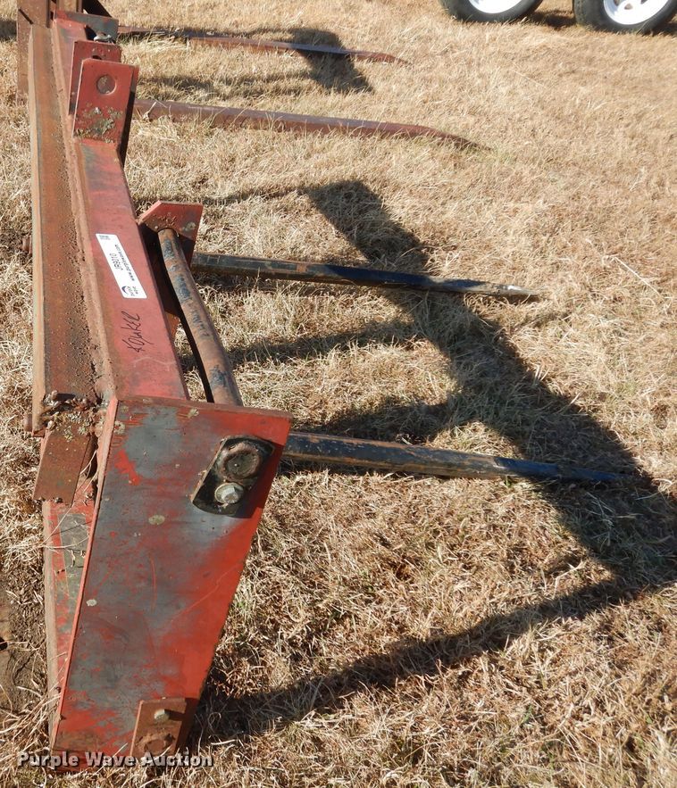 image for item JR9010 (2) bale spears