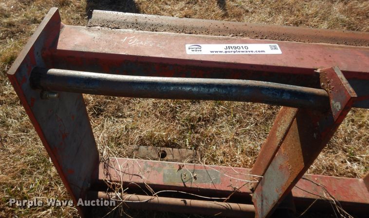 image for item JR9010 (2) bale spears