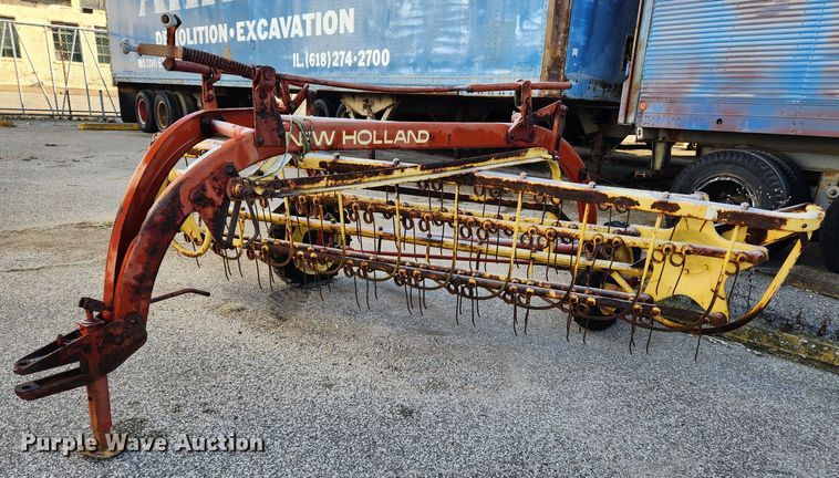 image for item KT9483 New Holland 256  hay rake