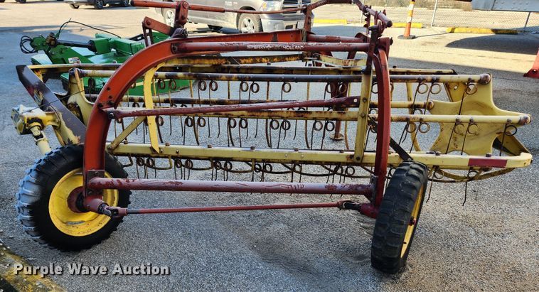 image for item KT9483 New Holland 256  hay rake