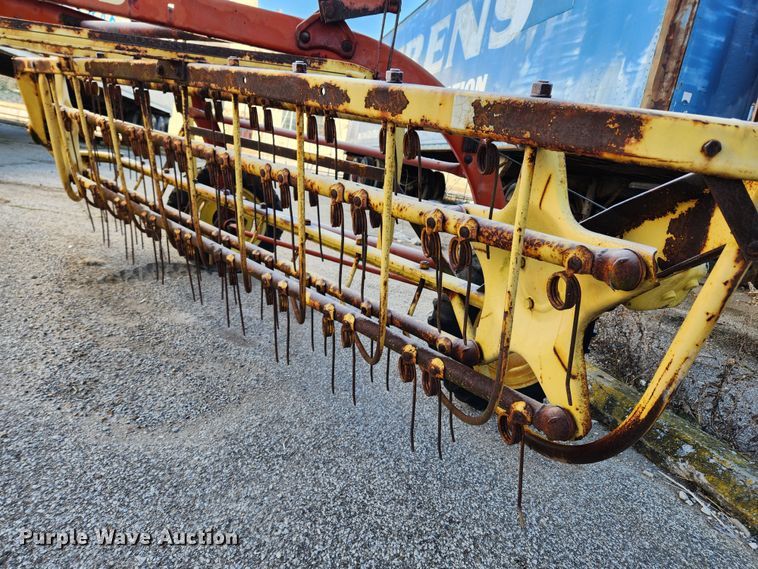 image for item KT9483 New Holland 256  hay rake