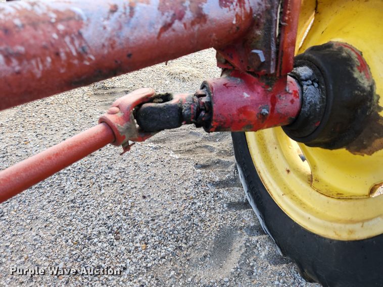 image for item KT9483 New Holland 256  hay rake