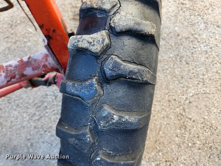 image for item KT9483 New Holland 256  hay rake