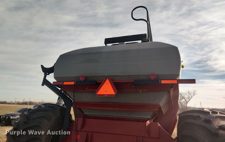 image for item LK9527 Case IH Precision Air 2280  air commodity cart
