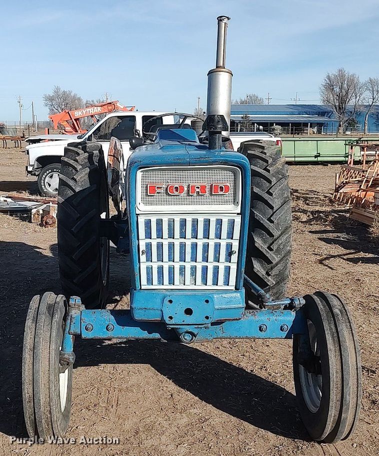 image for item MN9017 Ford 4000  tractor