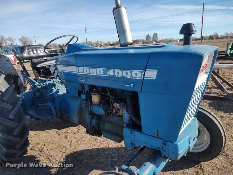 image for item MN9017 Ford 4000  tractor