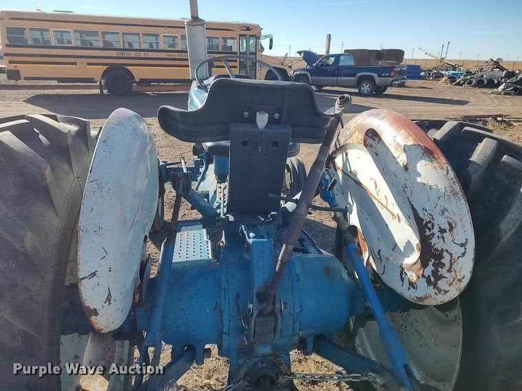 image for item MN9017 Ford 4000  tractor