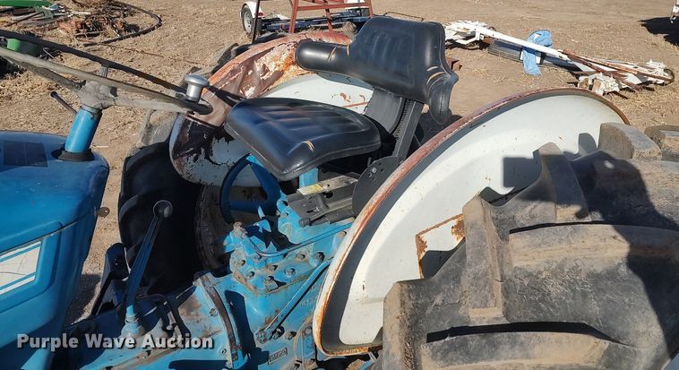 image for item MN9017 Ford 4000  tractor