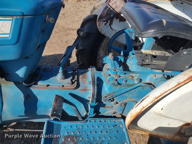 image for item MN9017 Ford 4000  tractor