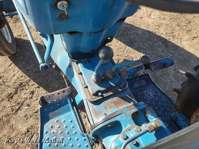 image for item MN9017 Ford 4000  tractor