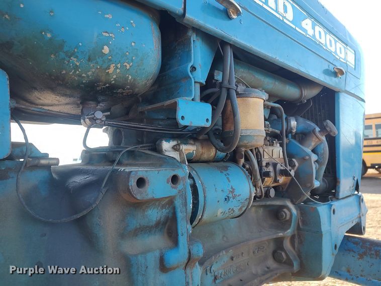 image for item MN9017 Ford 4000  tractor