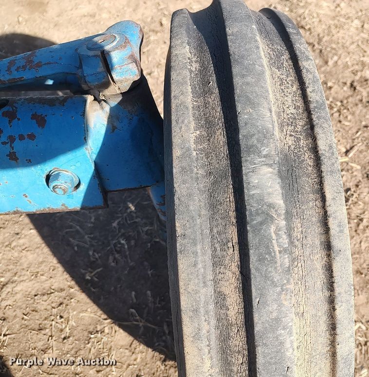 image for item MN9017 Ford 4000  tractor