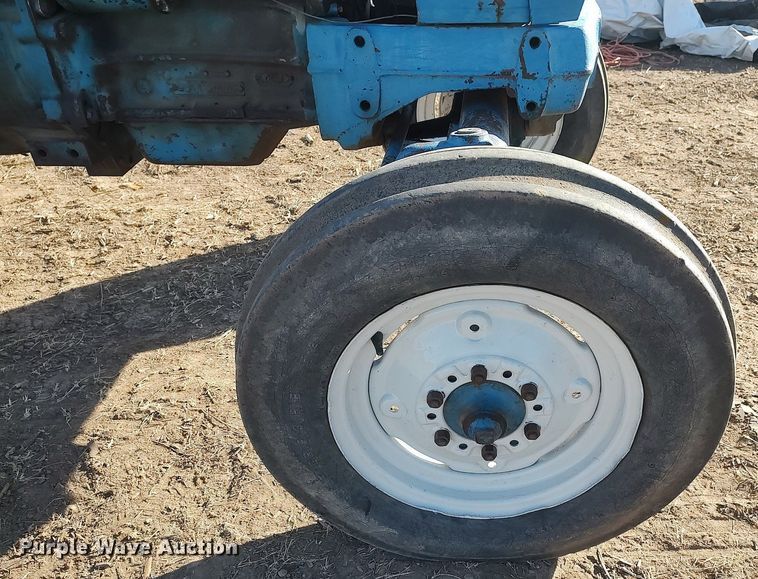 image for item MN9017 Ford 4000  tractor