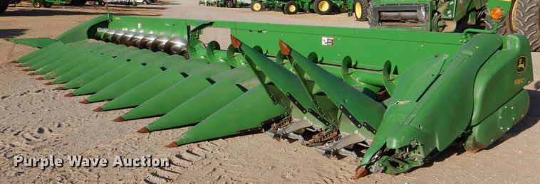 image for item MP9059 John Deere 616C  corn head