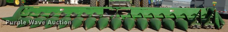 image for item MP9059 John Deere 616C  corn head